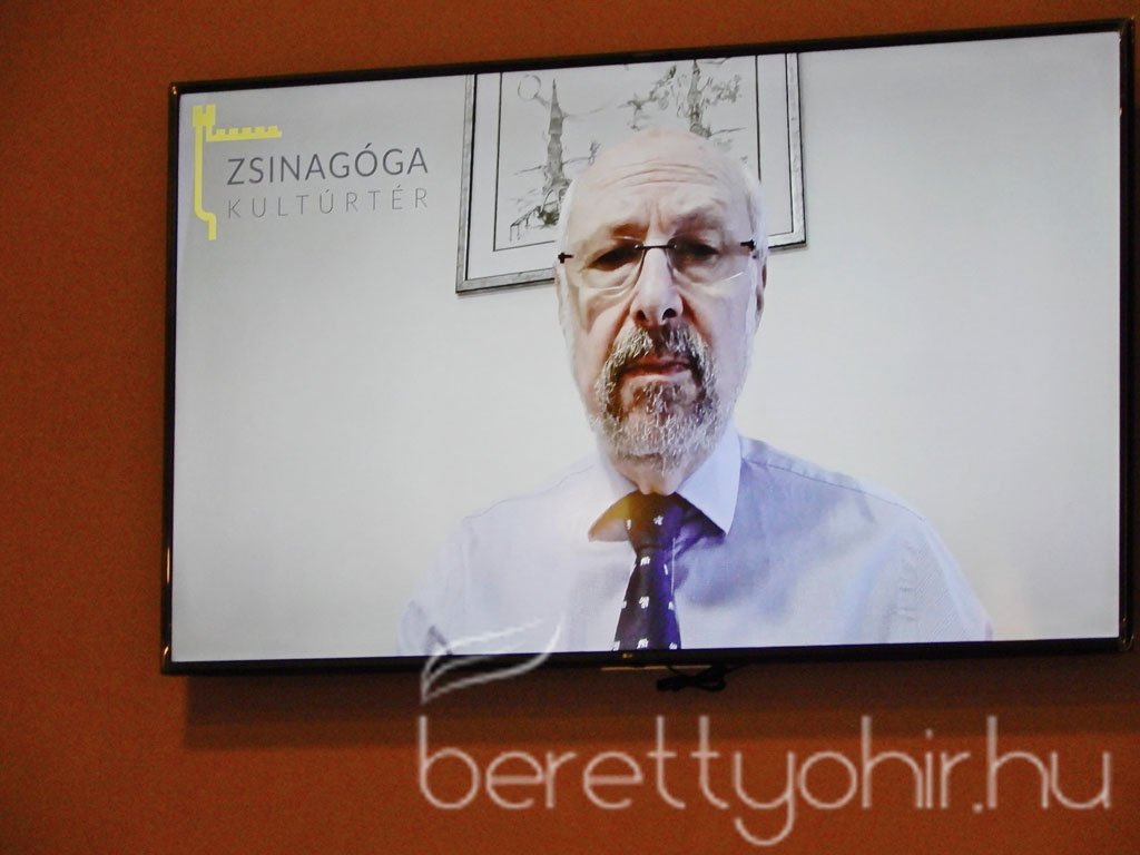 Átadták a felújított zsinagógát 48